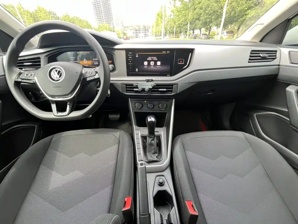 Polo Facelift Plus 1.5 L Auto Joyful Living