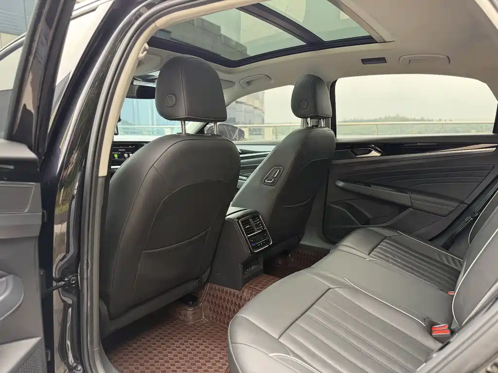 Passat 330 TSI Elite