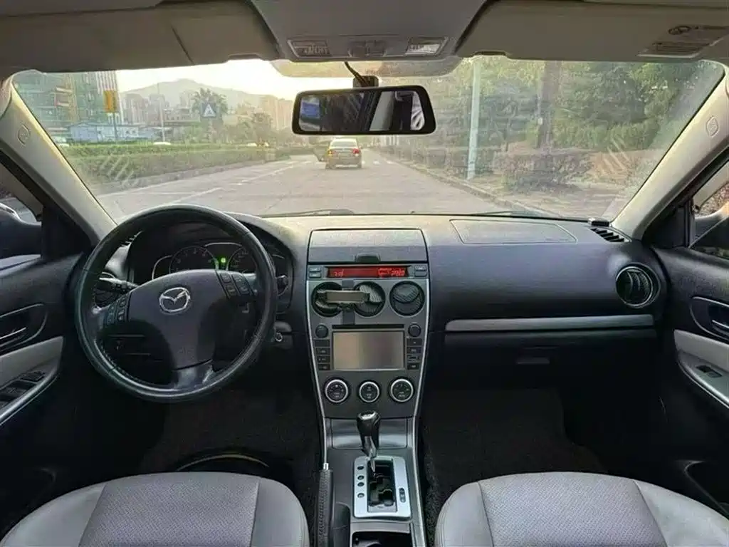 Mazda 6 2.0 L Auto Fashion