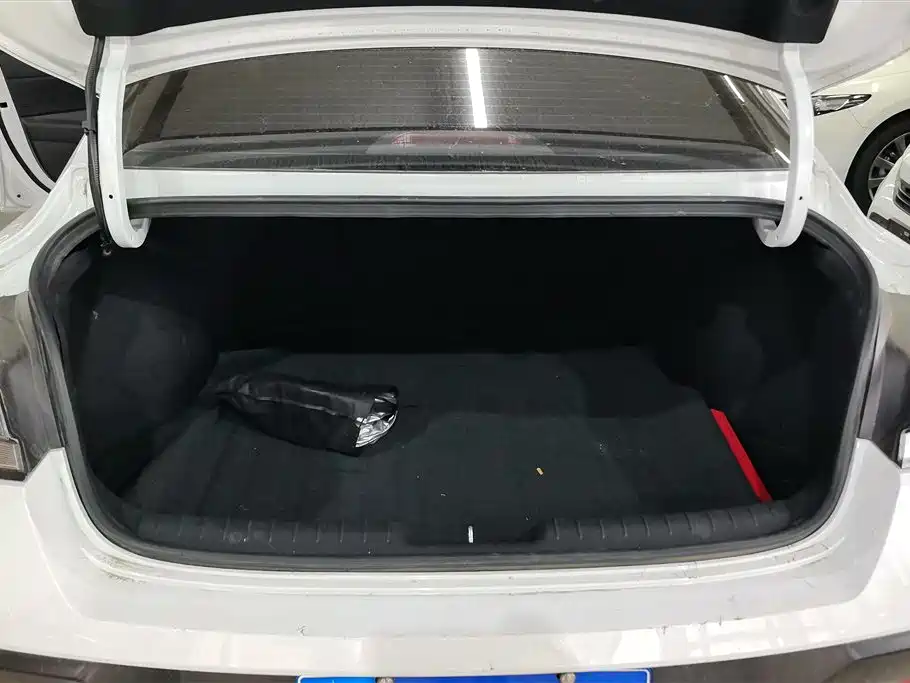 Elantra 1.5 L CVT GLX Elite