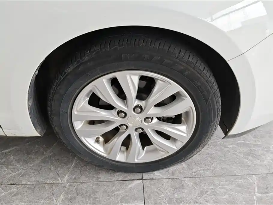 Excelle GT Facelift Exemplary 1.5 L Auto Elite