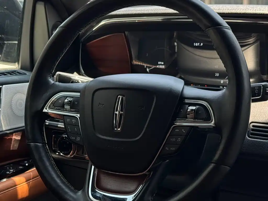 Navigator 3.5 T Honor Shine CN-VI