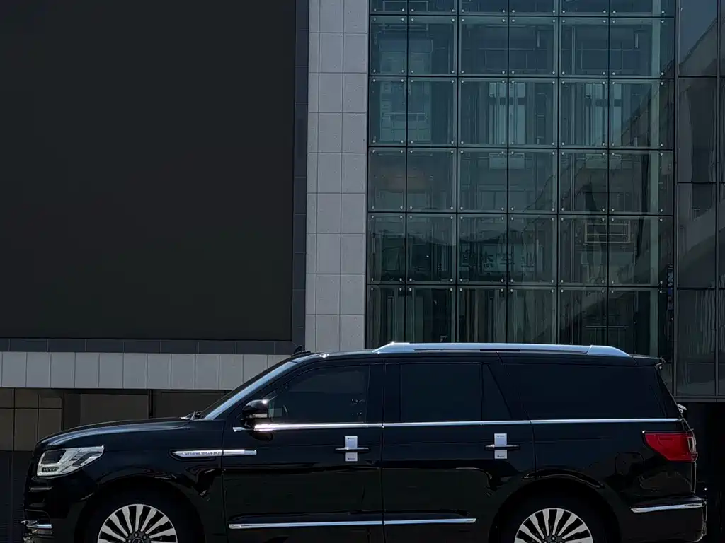 Navigator 3.5 T Honor Shine CN-VI