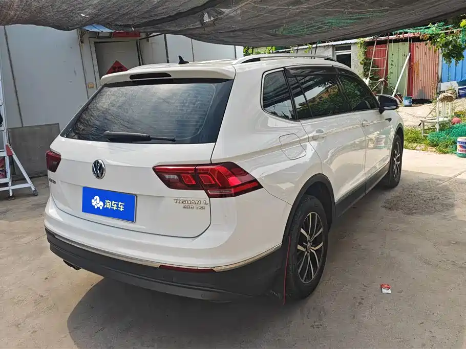 Tiguan L Facelift 330 TSI Auto 2 WD Comfort