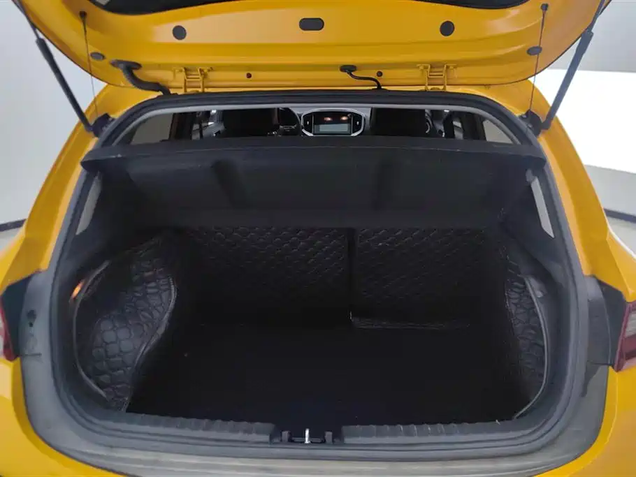 Stonic 1.4 L Auto Fun Enjoyment CN-VI