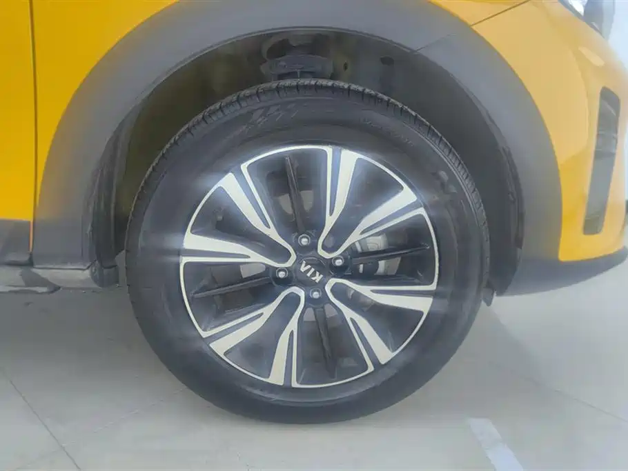 Stonic 1.4 L Auto Fun Enjoyment CN-VI
