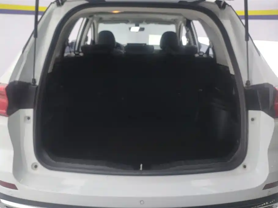 Haval M6 PLUS 1.5 T DCT Luxury Connected