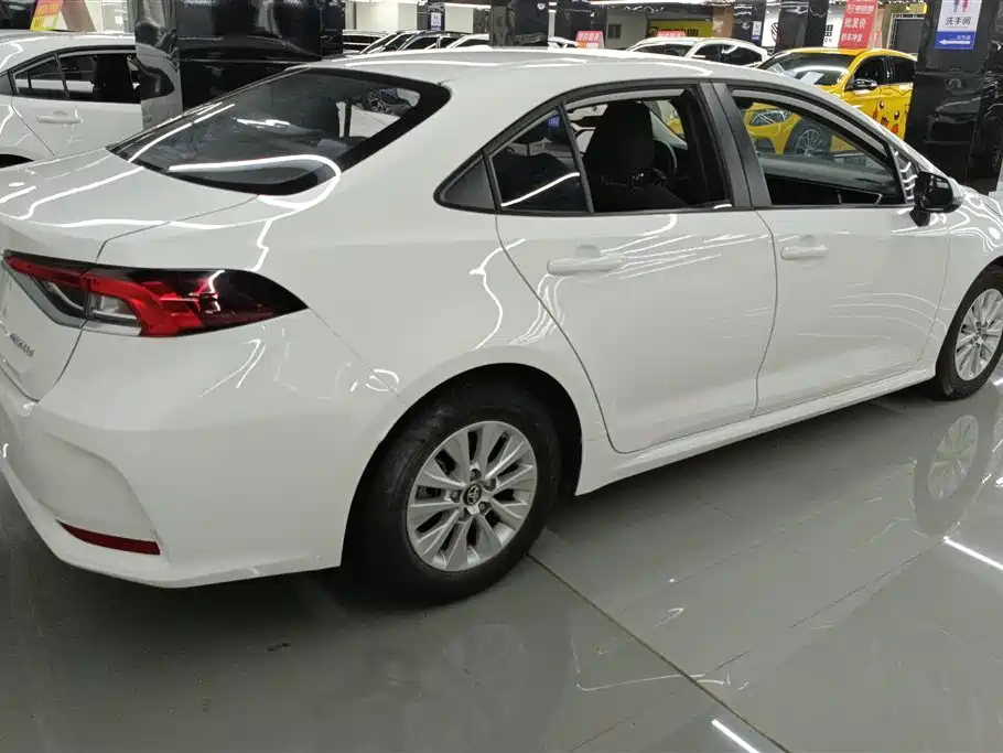 Corolla TNGA 1.5 L CVT Pioneer