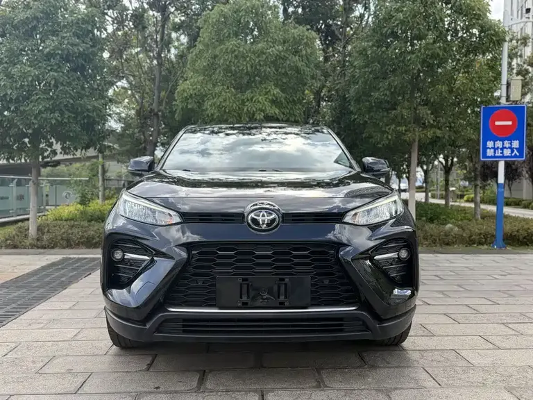 Toyota Wildlander 2.0 L CVT 2 WD Luxury