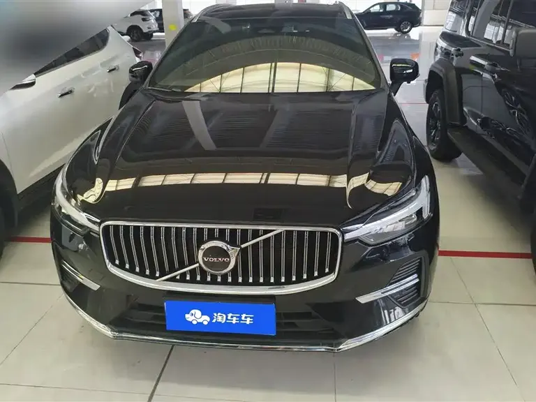 Volvo XC60 B5 4 WD Smart Vision Luxury