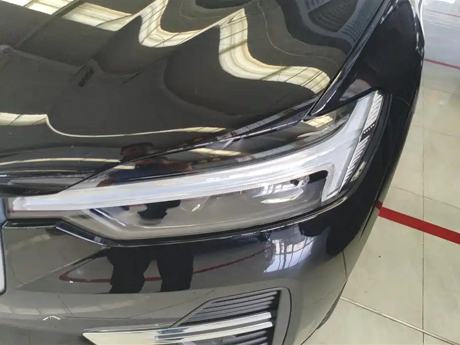 Volvo XC60 B5 4 WD Smart Vision Luxury