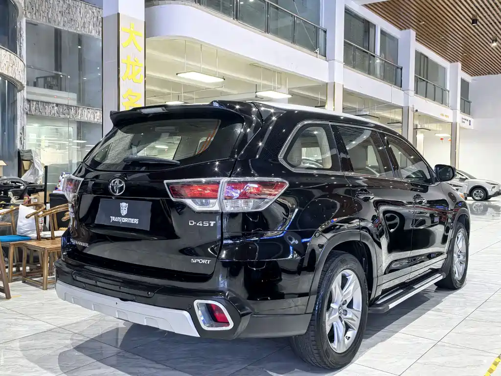 Highlander 2.0 T 2 WD Luxury 7-seat