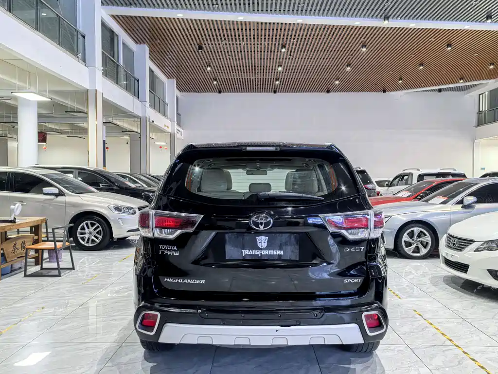 Highlander 2.0 T 2 WD Luxury 7-seat