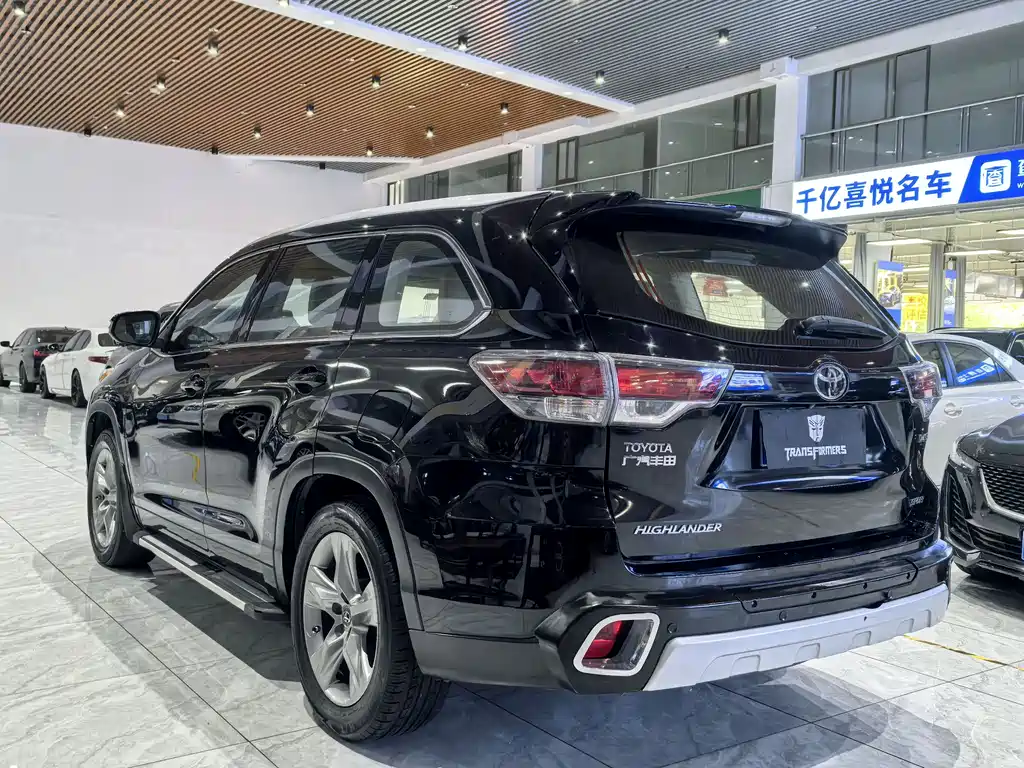 Highlander 2.0 T 2 WD Luxury 7-seat