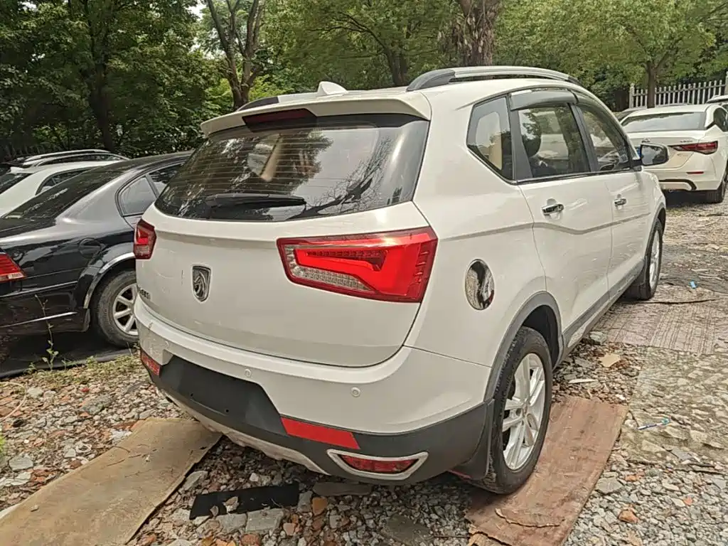 Baojun 560 1.8 L Manual Elite