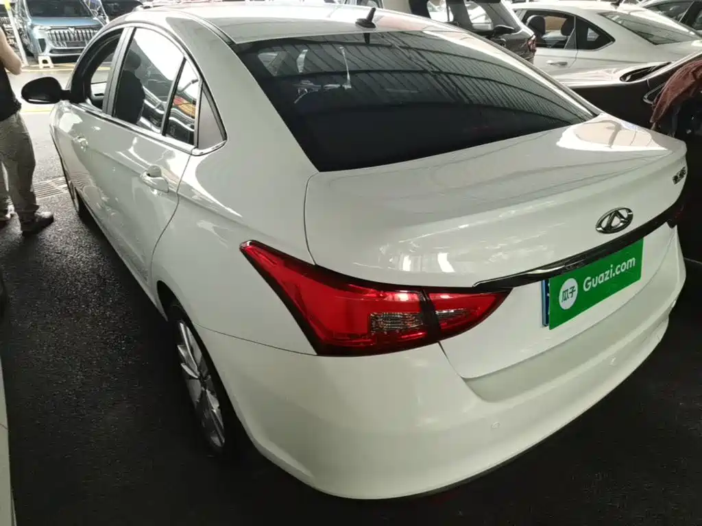 Arrizo 5 1.5 L CVT Leading Trend