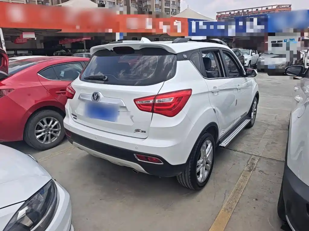 Changan CS35 1.6 L Auto Luxury