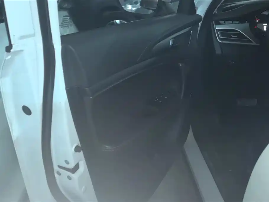Changan CS35 PLUS 1.6 L Auto Connected CN-V