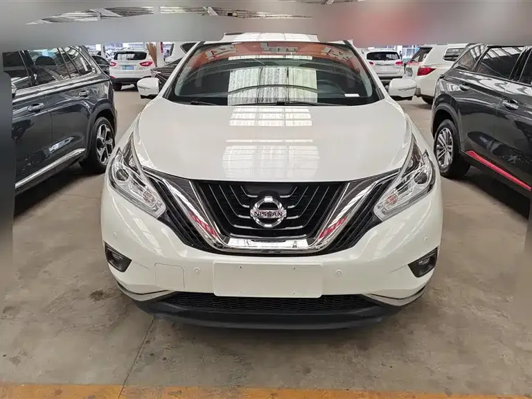 Nissan Murano 2.5 L XL 2 WD Connected Luxury CN-V