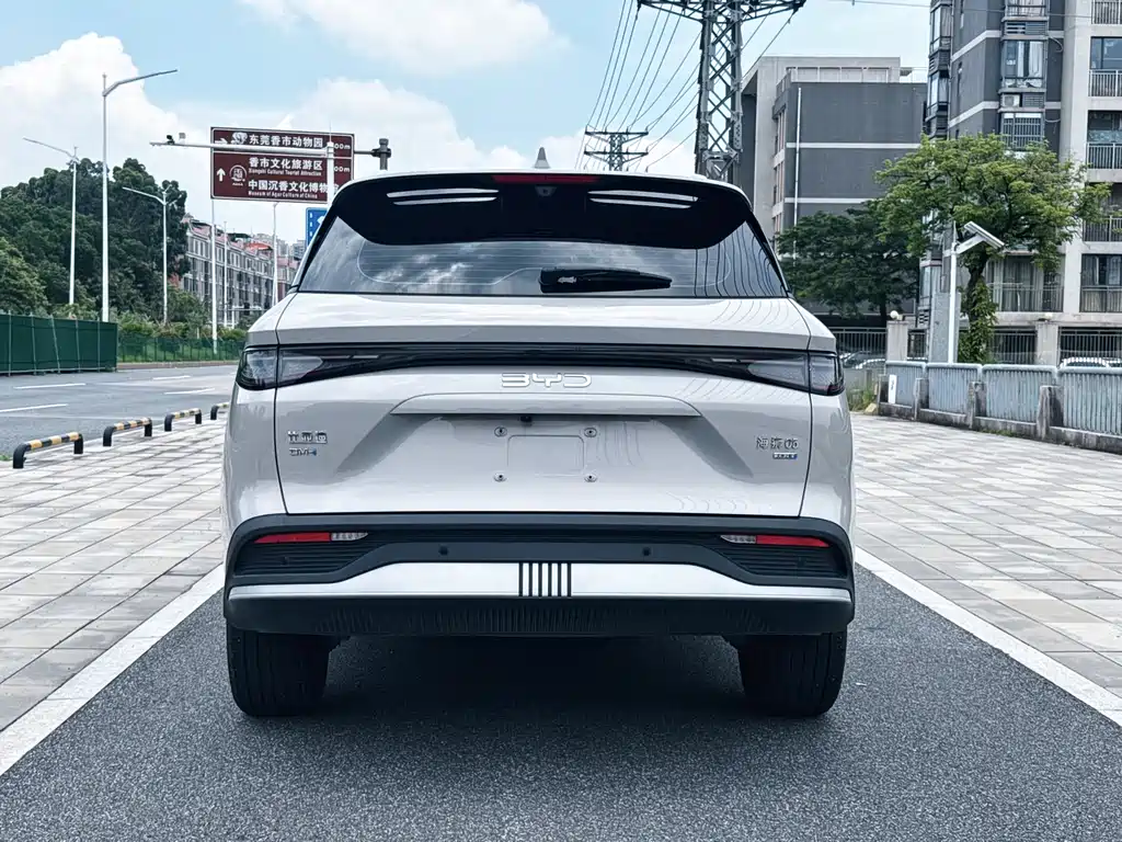 Seal 05 DM-i DM-i Smart Drive 115 KM Flagship
