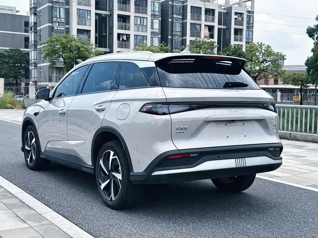 Seal 05 DM-i DM-i Smart Drive 115 KM Flagship