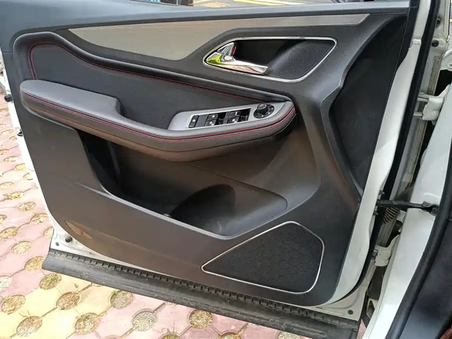 Baojun 560 1.8 L iAMT Luxury