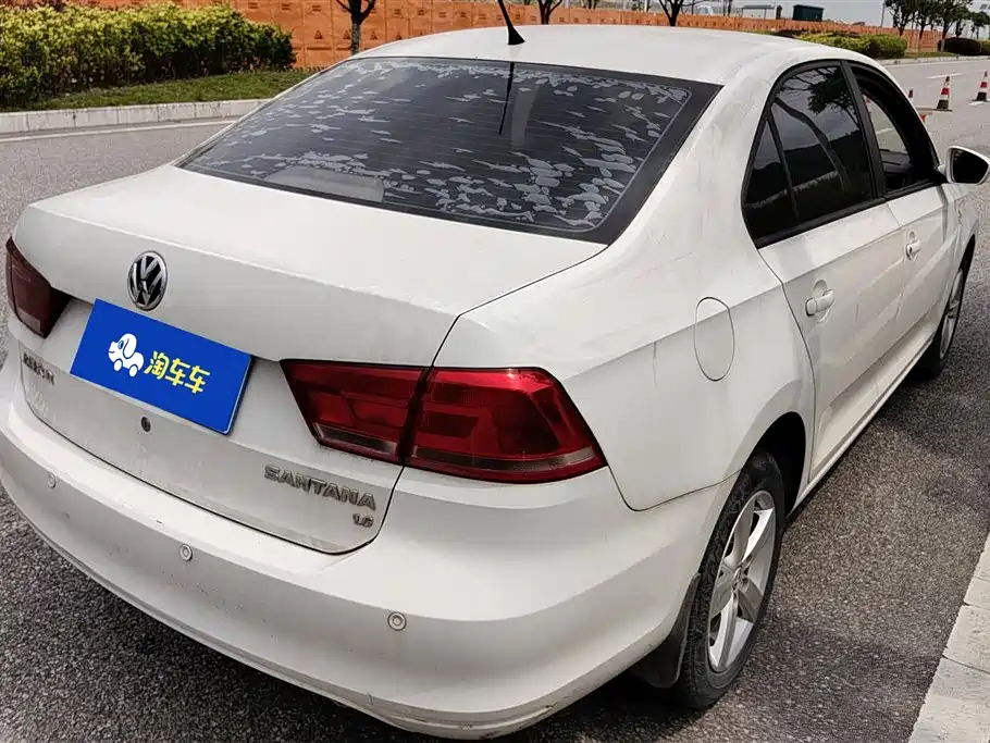 Santana 1.6 L Auto Style