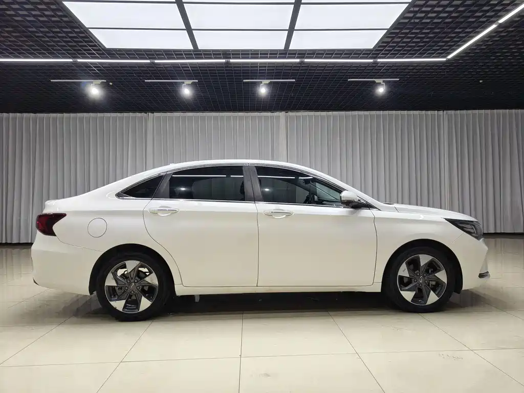 Trumpchi GA4 200 T Auto Premium