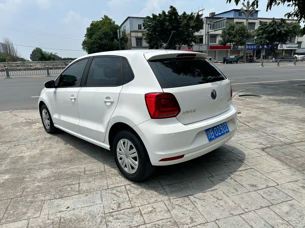 Polo 1.4 L Auto Style