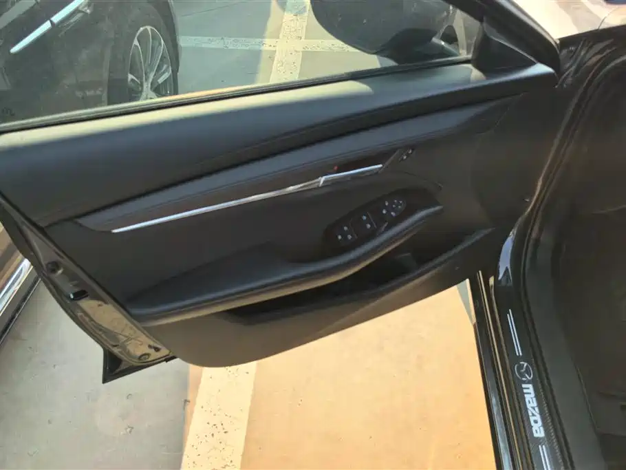 Mazda 3 Axela 2.0 L Auto Quality Dazzle