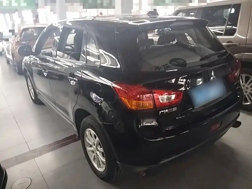 ASX 2.0 L CVT 2 WD Elite