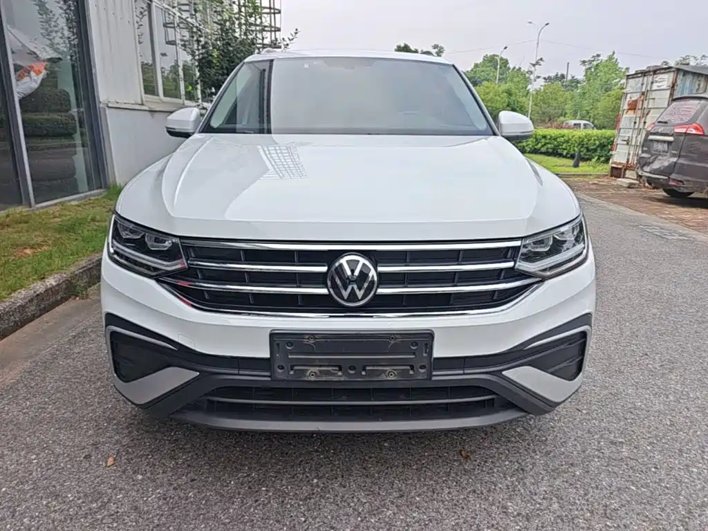 Tiguan L 300 TSI Auto 2 WD Smart Enjoyment