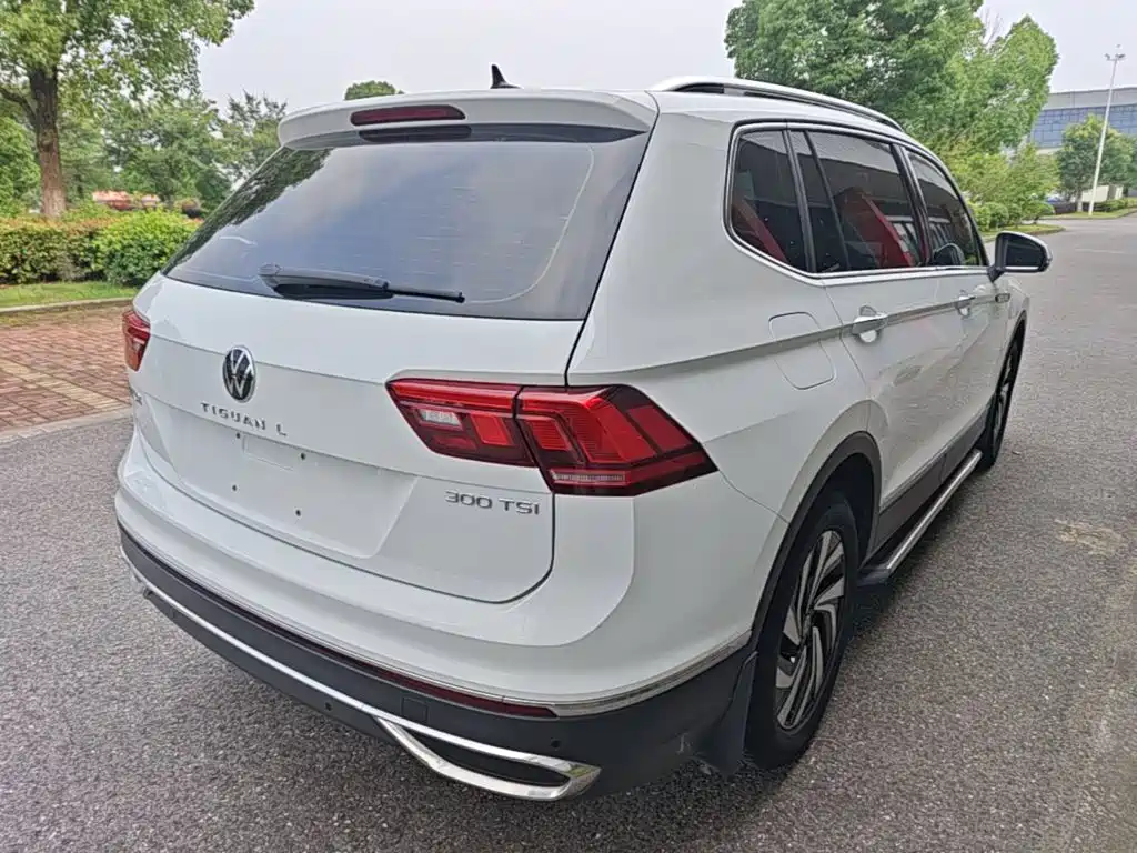 Tiguan L 300 TSI Auto 2 WD Smart Enjoyment