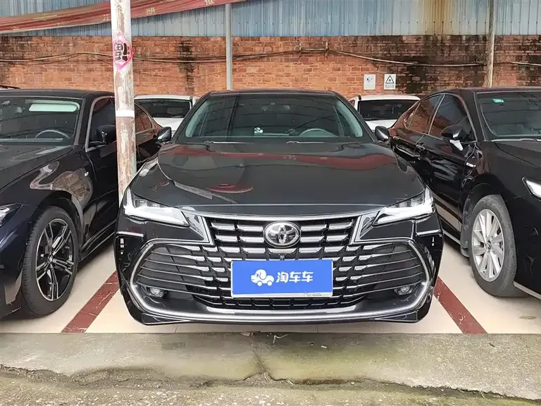 Toyota Avalon 2.0 L Luxury
