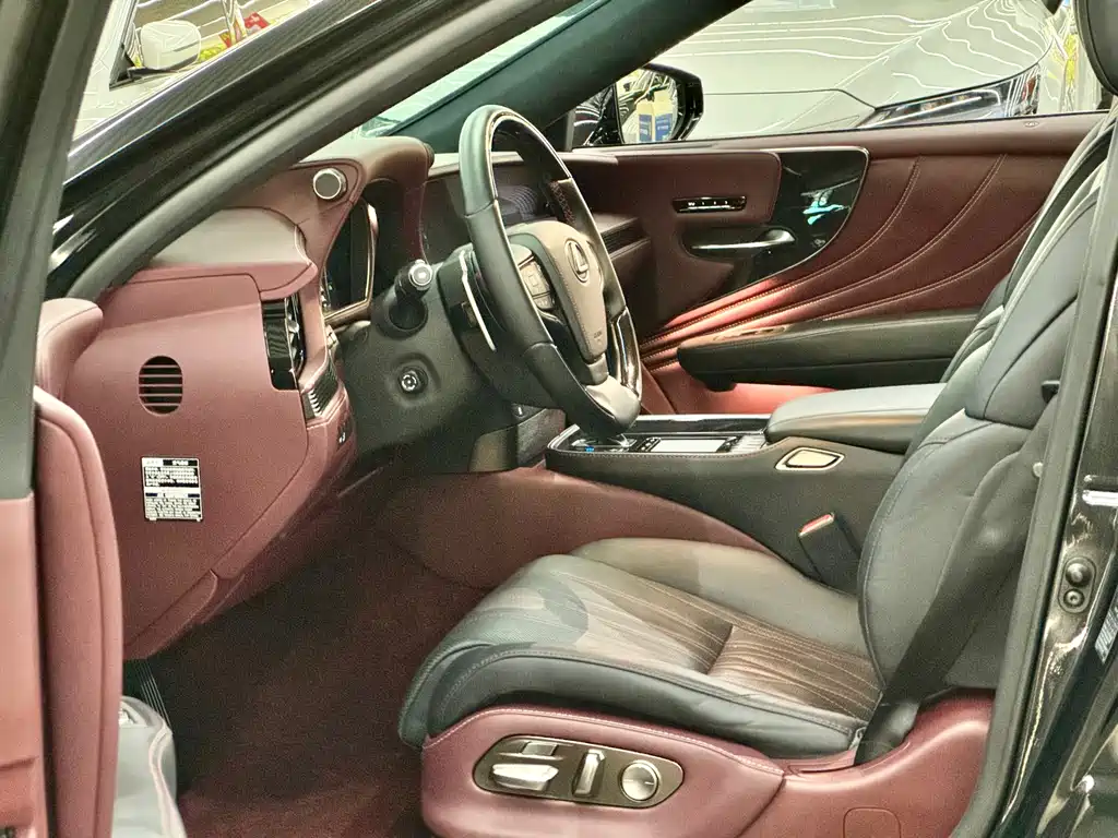 Lexus LS 500 h Executive CN-V