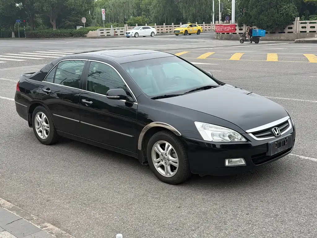 Accord 雅阁 2006款 3.0 L V6豪华版