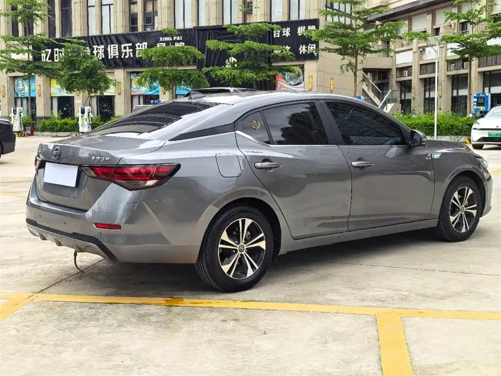 Sylphy 1.6 L XL CVT Joy