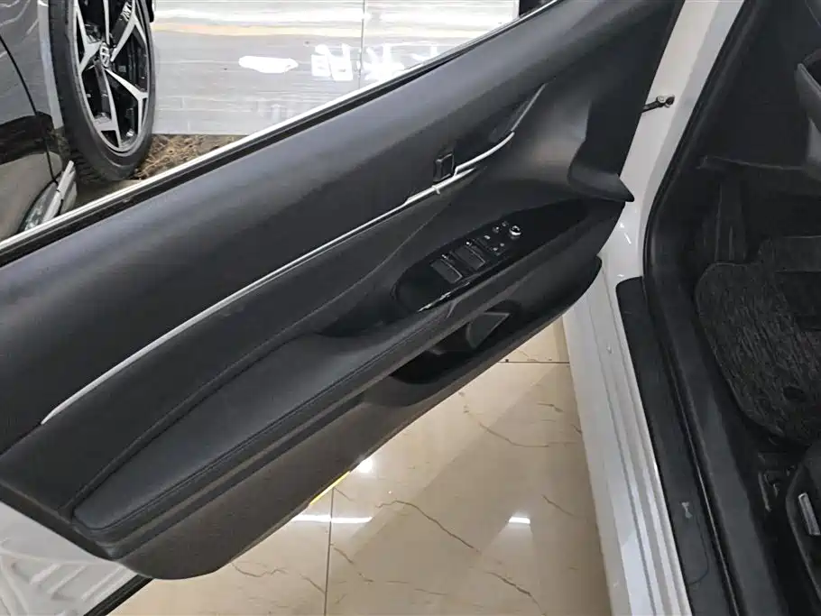 Camry Dual Engine 2.5 HGVP Leading
