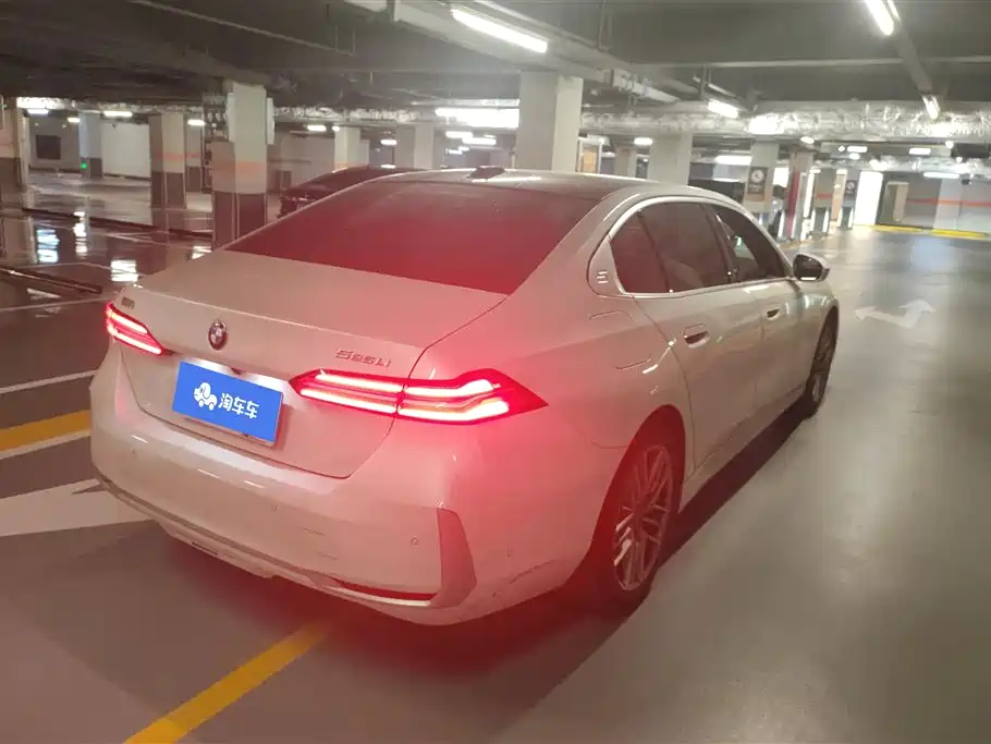 BMW 5 Series 525 Li Luxury Package