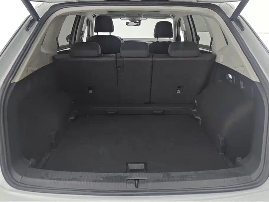 Tayron 380 TSI 4 WD Luxury Connected Pro