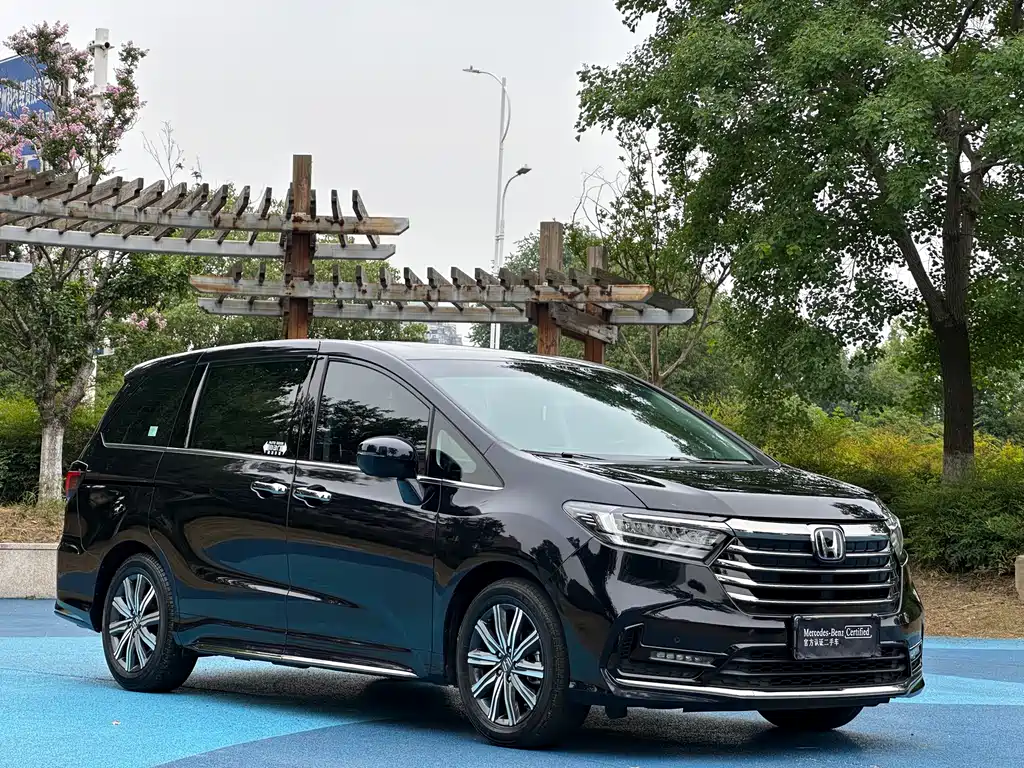 Odyssey 2.0 L e:HEV Sharp· Leading Enjoyment