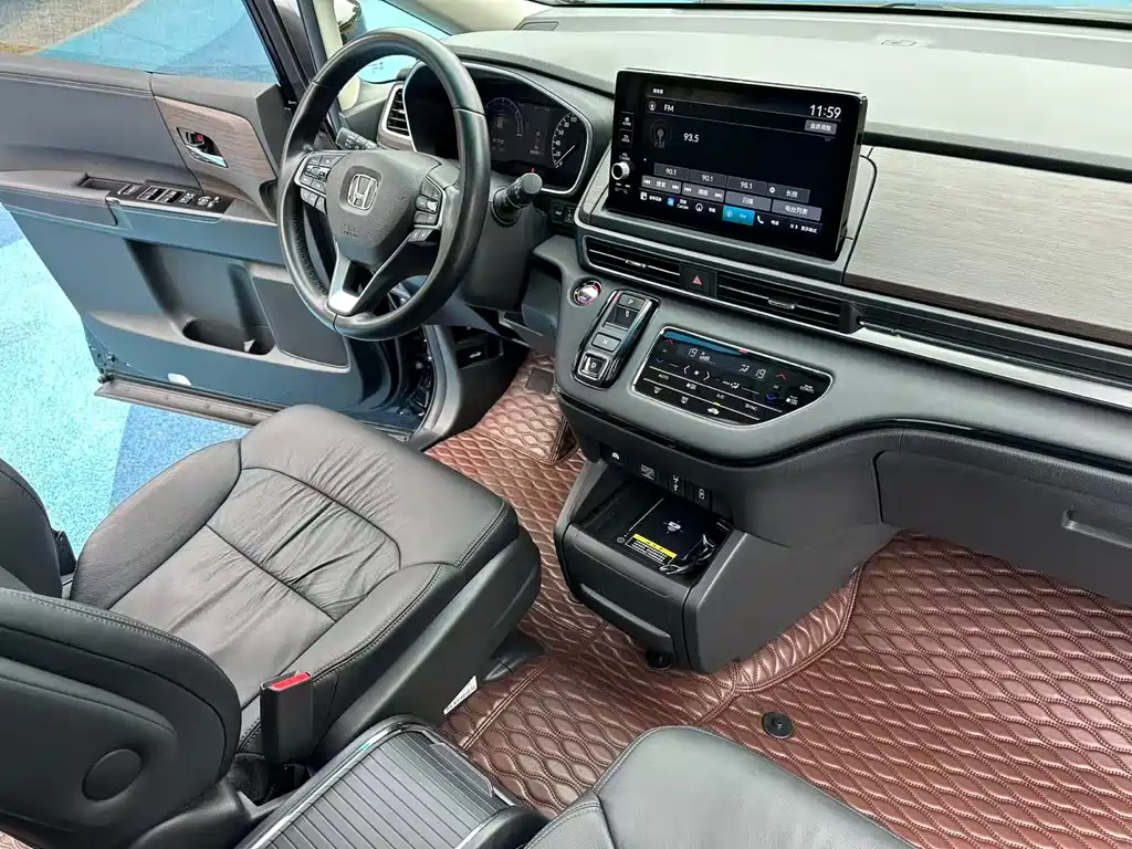 Odyssey 2.0 L e:HEV Sharp· Leading Enjoyment