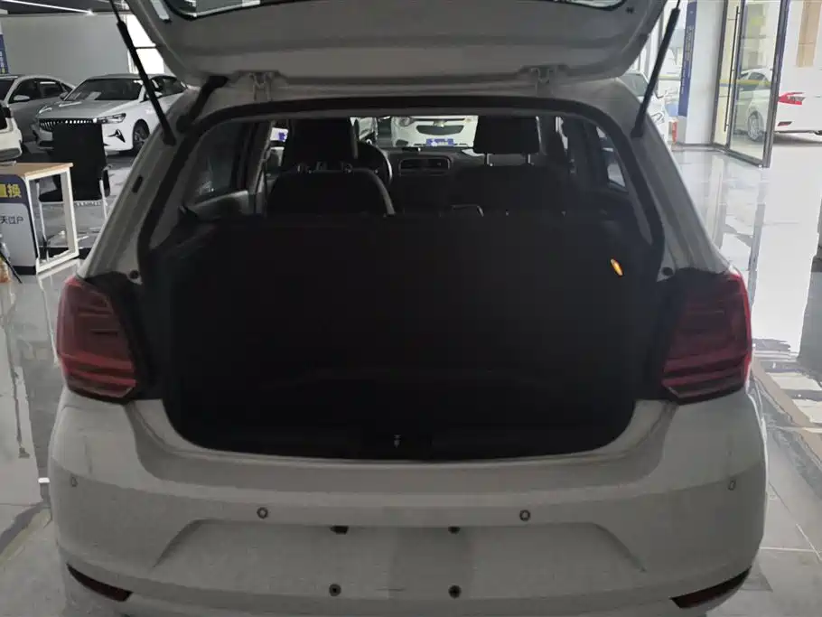 Polo 1.6 L Auto Comfort