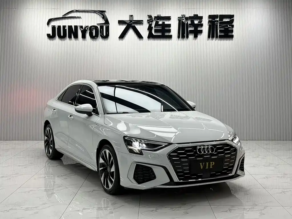 Audi A3 Facelift A3 L Limousine 35 TFSI Fashion Sport