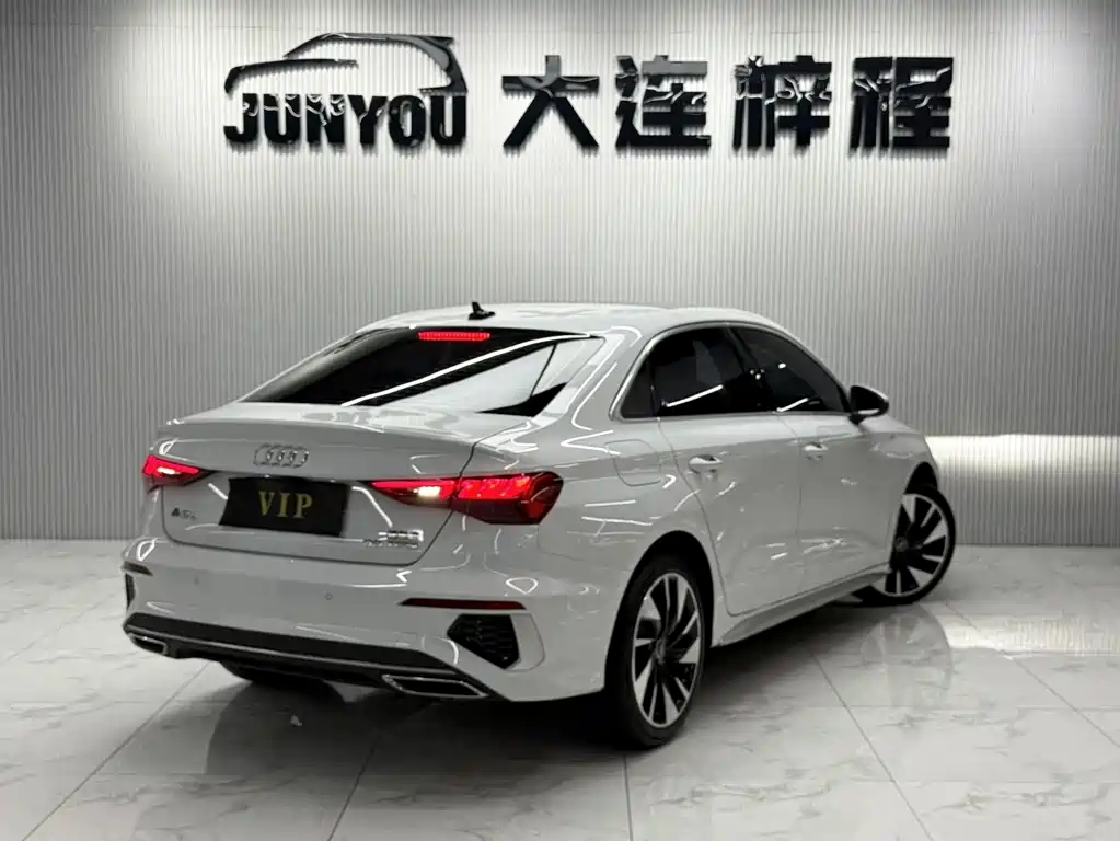 Audi A3 Facelift A3 L Limousine 35 TFSI Fashion Sport