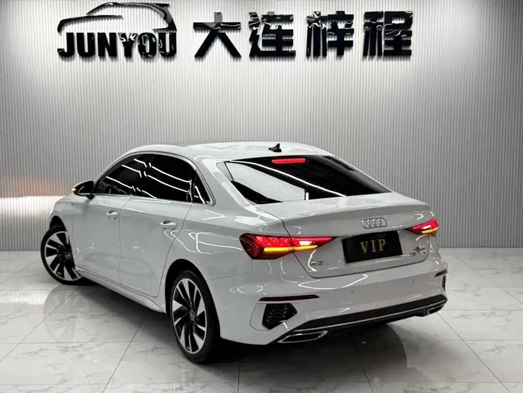Audi A3 Facelift A3 L Limousine 35 TFSI Fashion Sport