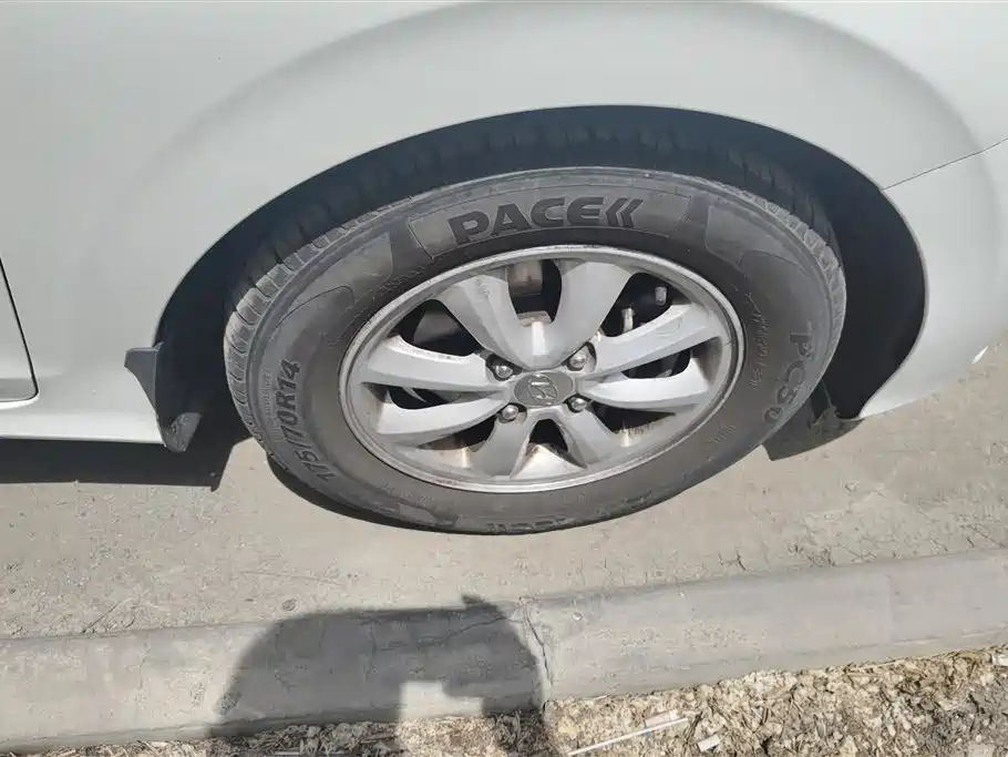 Accent 1.4 L Manual Radiant CN-V