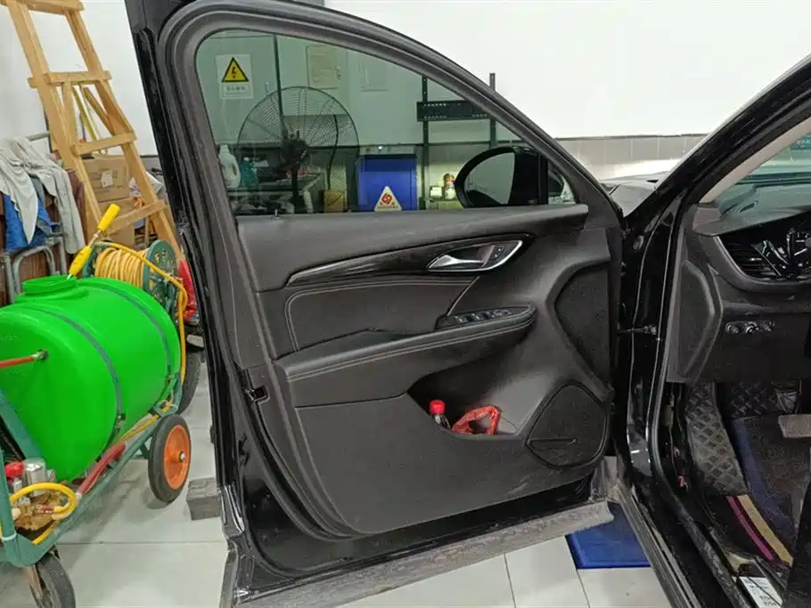Envision Plus Facelift Envision Plus 552 T 5-seat Luxury