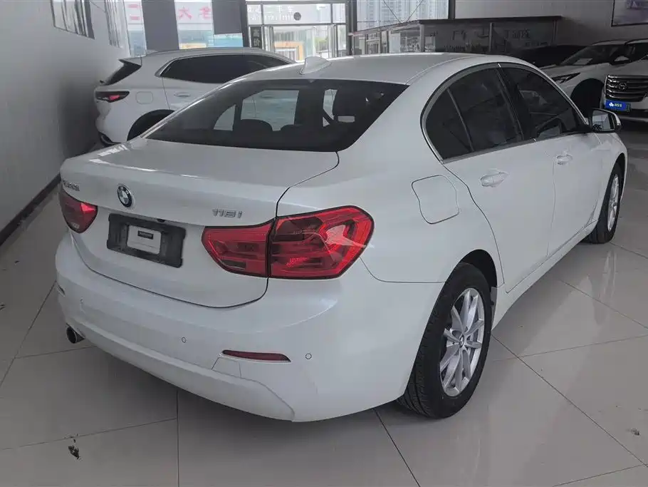 BMW 1 Series 118 i Fashion