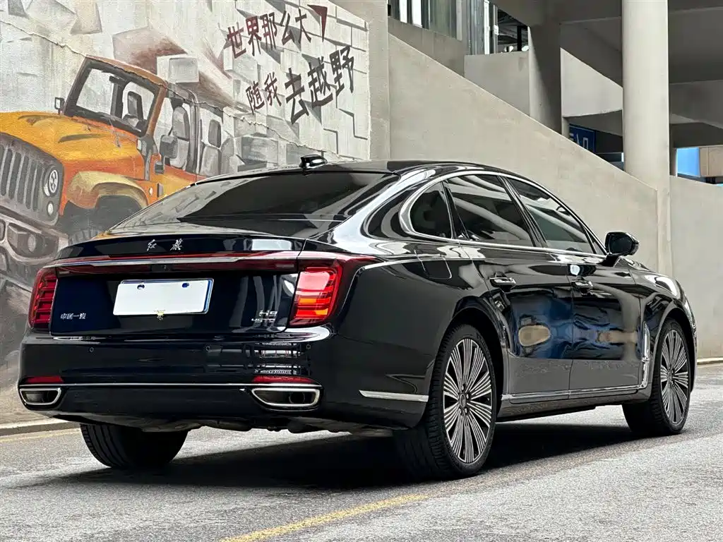 Hongqi H9 Facelift 2.0 T 2 WD Flagship Enjoyment Luxury Business 5-seat